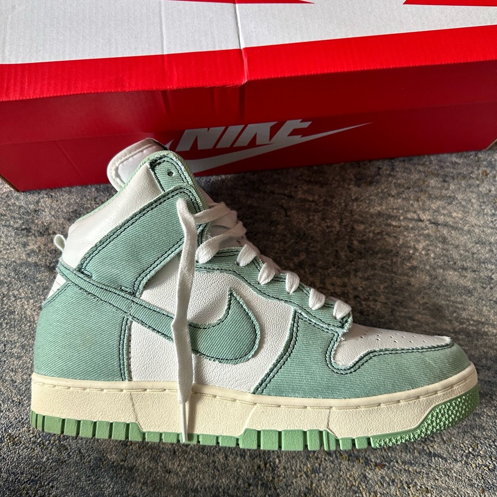 1985 Nike dunks